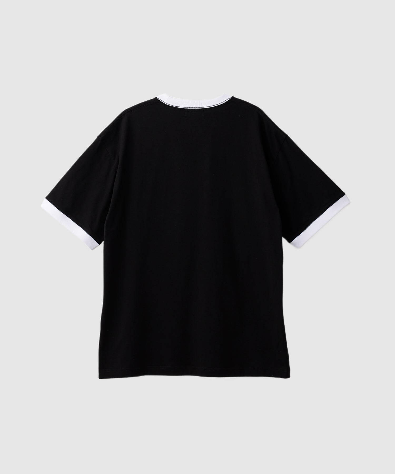 X-Large Store Address Ringer T-shirt nera cotone