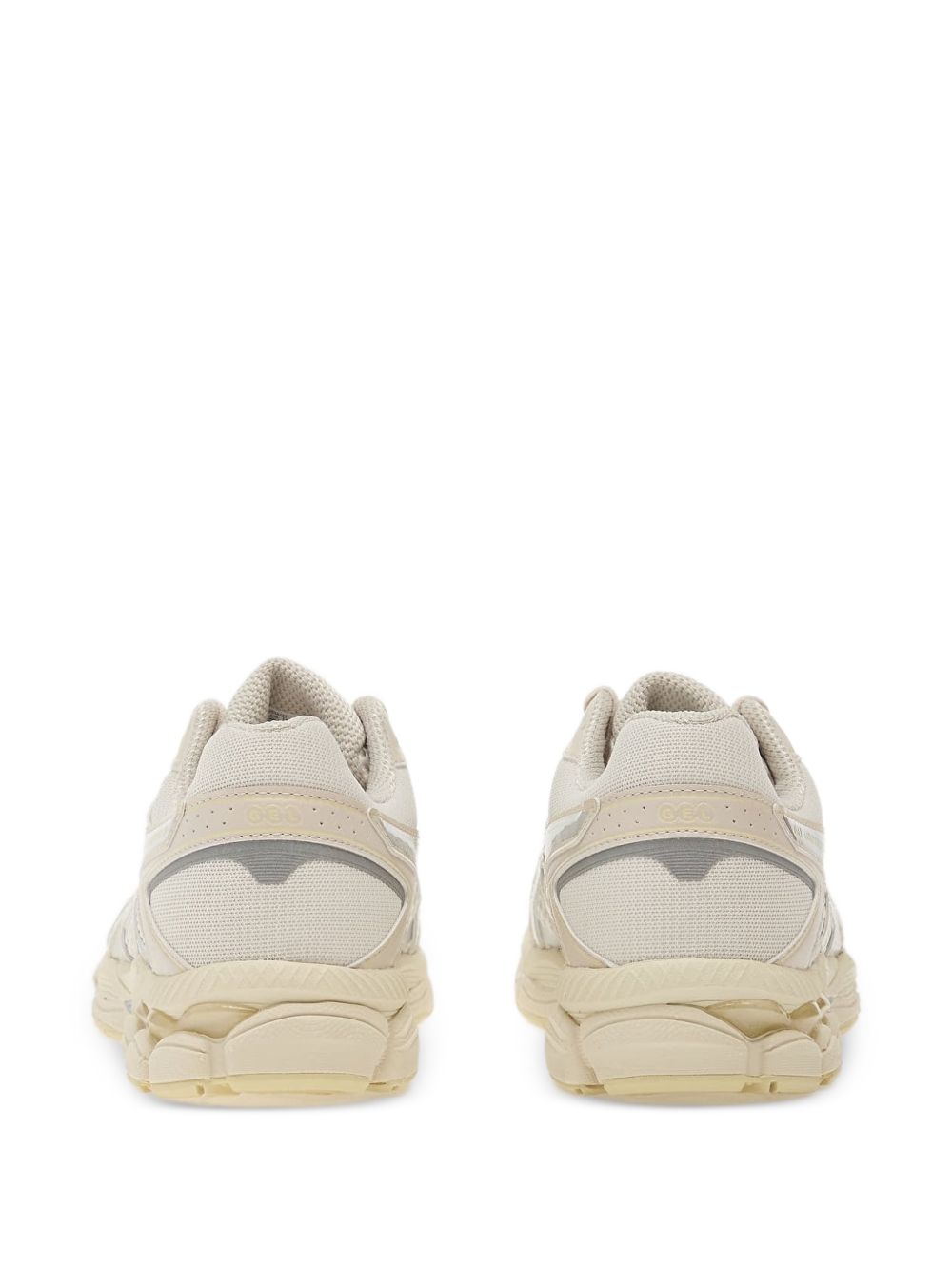 Asics 1203A733 Gel-Cumulus 16 sneakers crema