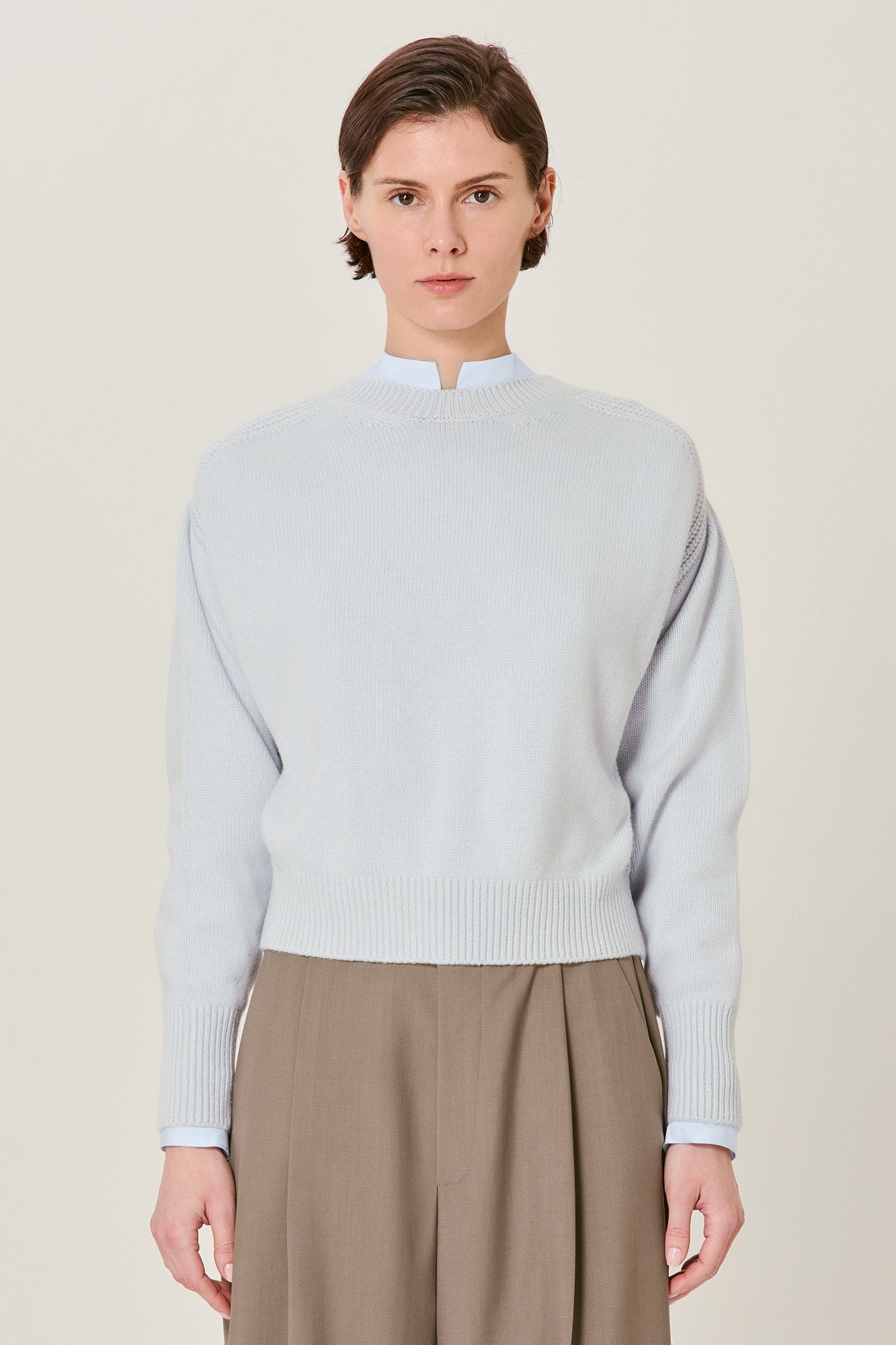 Sa Su Phi maglione a V cashmere ghiaccio donna