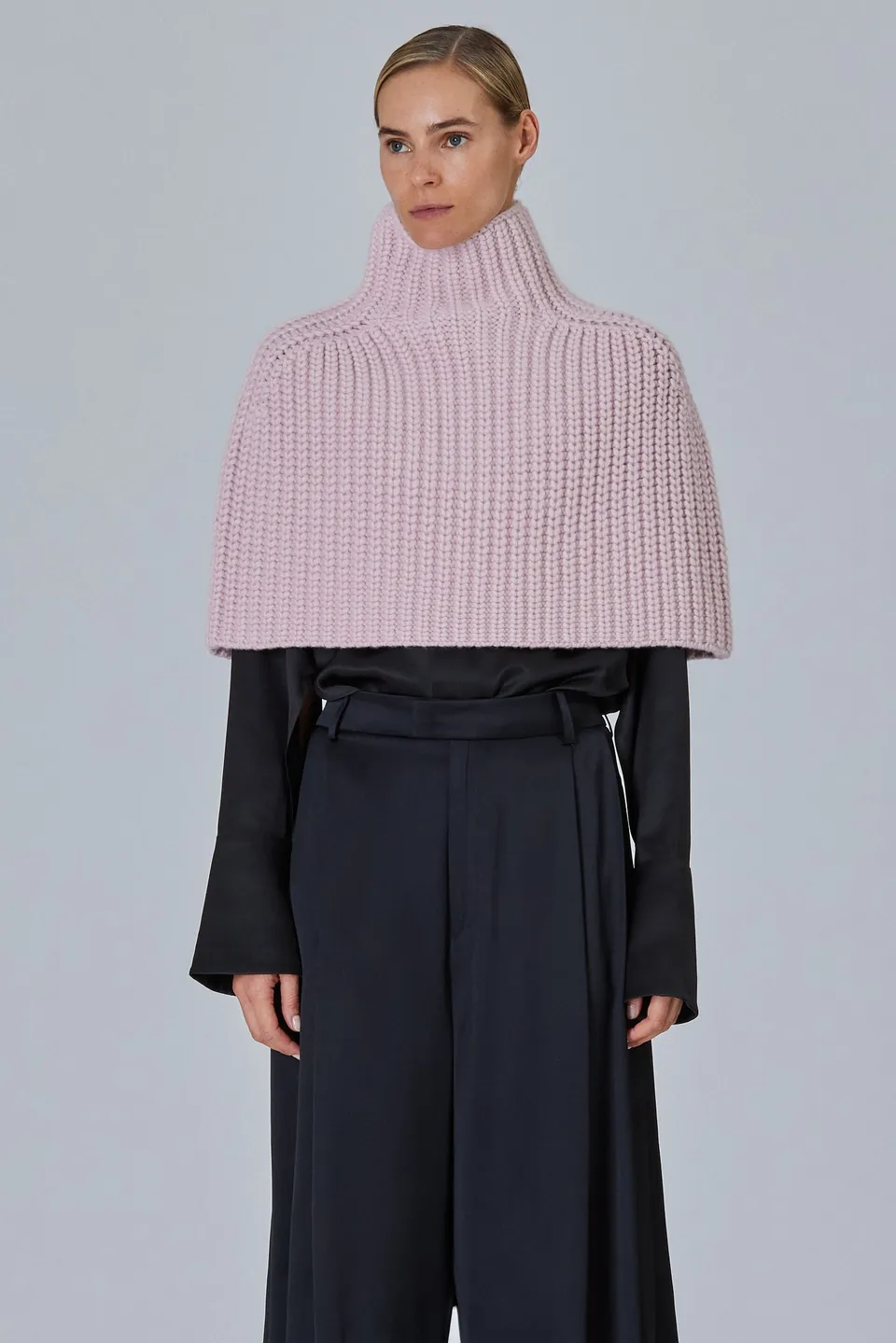 Sa Su Phi Superpiuma Mini Cape mantella cashmere